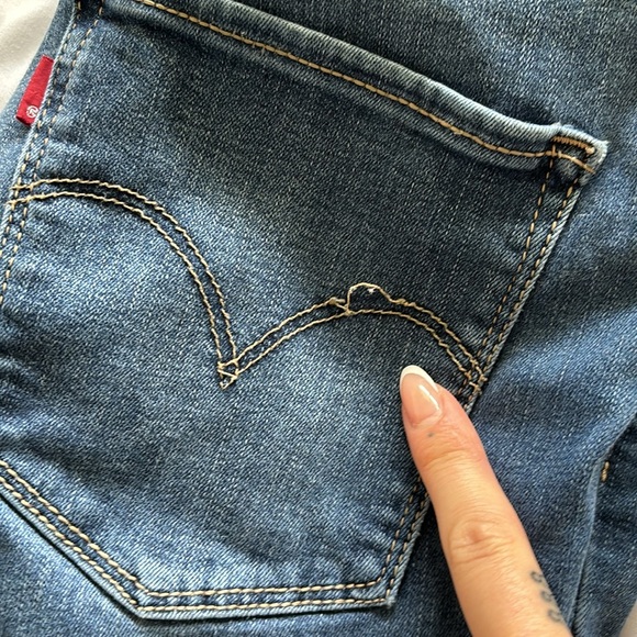 Levi Super Skinny Stretchy Jeans Size 30 - Picture 8 of 8